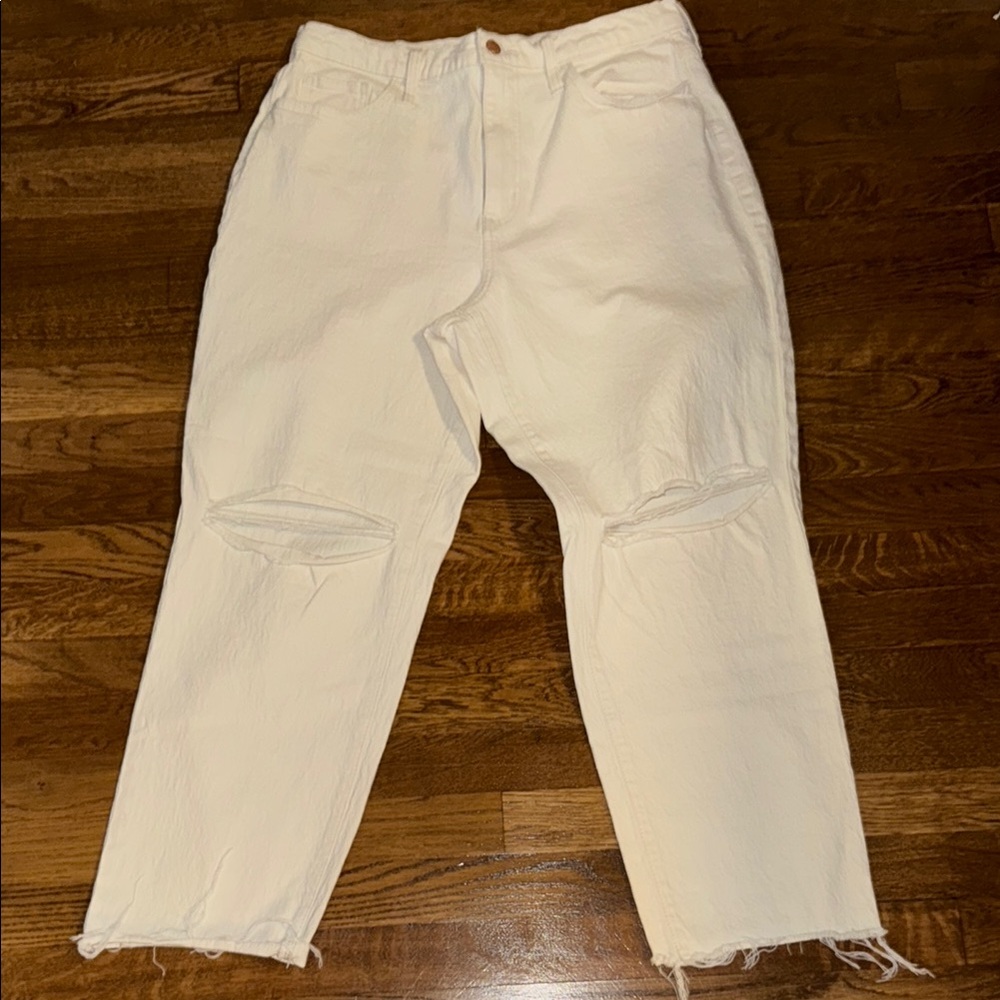 EUC Universal Thread Cream Distressed Jeans